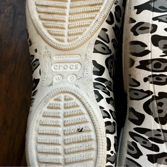CROCS Kadee White Animal Print Sling Back Flats Women's Size 9 - Picture 9 of 10
